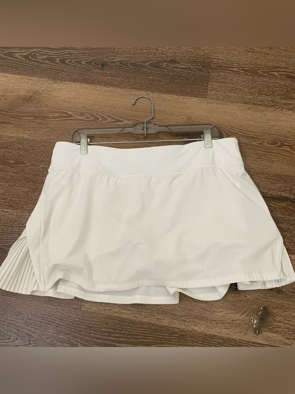 Lululemon womens white play off the pleats skirt 12